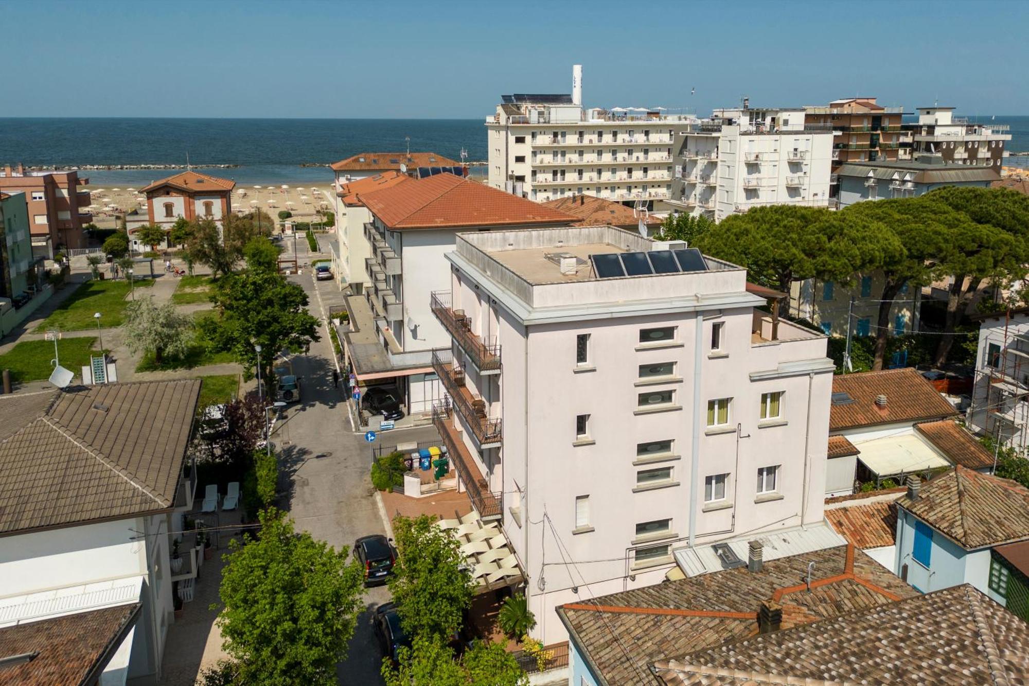 Residence Tre Trilo&Suites Rimini Exterior photo
